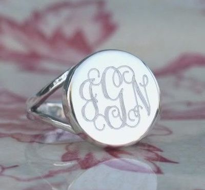 Monogrammed Ring in Sterling Silver